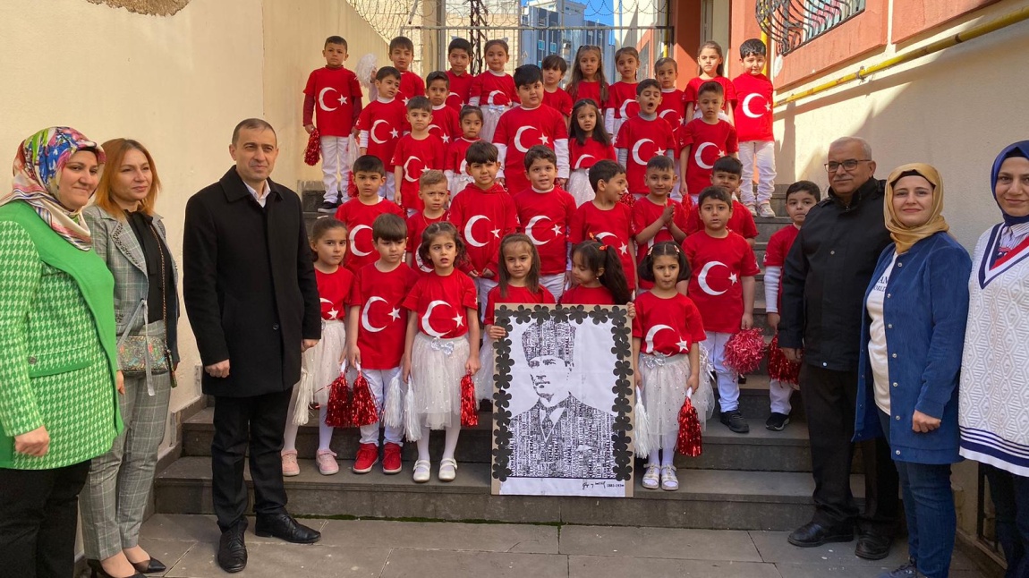Okul Öncesi Öğrencilerimiz İstiklal Marşı'nın kabulünü kutladı.