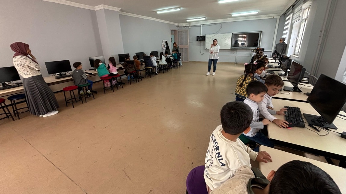 Okul Öncesi Bilişim Dersi-Teknolojiyle Tanışıyorum